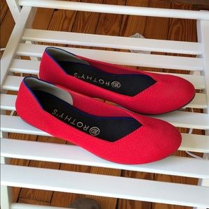 Rothy’s round toe flats in red
